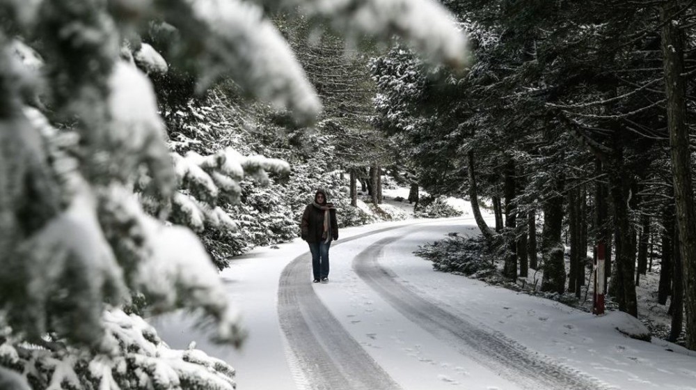 ΚΑΙΡΟΣ- ΕΜΥ: Έκτακτο δελτίο επιδείνωσης – Σαββατοκύριακο με βουτιά θερμοκρασίας και χιόνια