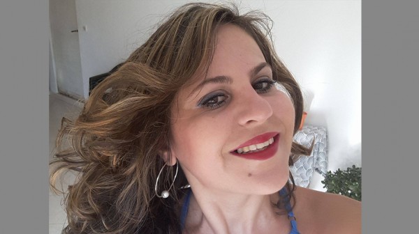 40χρονη βρέθηκε μαχαιρωμένη στη μέση του δρόμου - Είχε κάνει καταγγελία για ενδοοικογενειακή βία