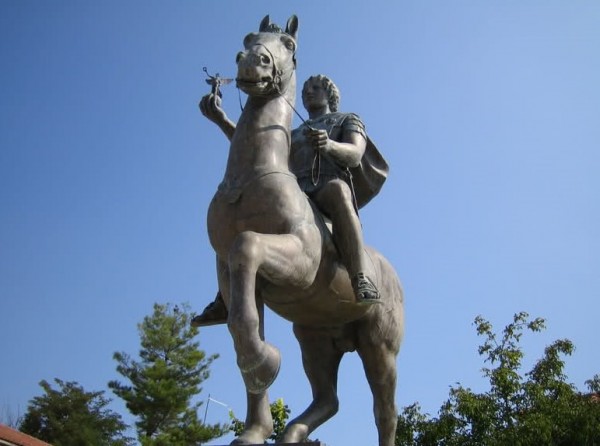 «O Mεγ. Aλέξανδρος ήταν MΠAOKτσης»