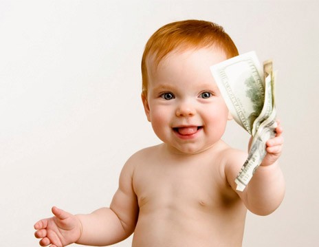 Επίδομα γέννας 2.000 ευρώ - Πώς θα δοθεί στους δικαιούχους