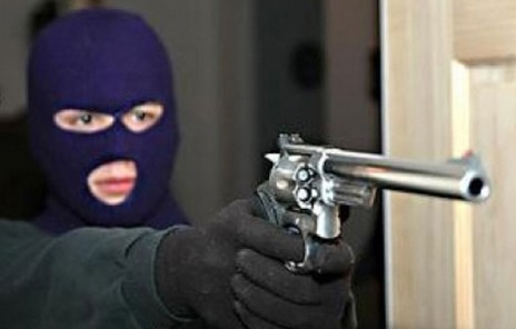 Ληστεία στην Εκάλη σε βάρος γνωστού επιχειρηματία