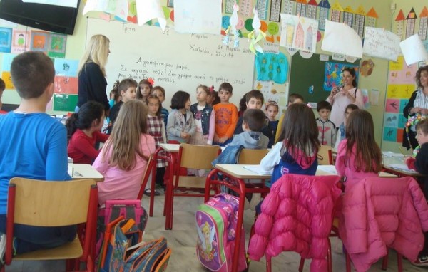 24 ΝΗΠΙΑΓΩΓΕΙΟ ΧΑΛΚΙΔΑΣ: Τα νήπια πήγαν να δουν πώς είναι το Δημοτικό