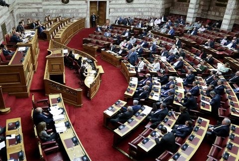 ΒΟΥΛΗ: Κατατέθηκε το νομοσχέδιο για τις 120 δόσεις