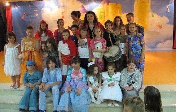 Εντυπωσιακή παράσταση στην Κάνηθο