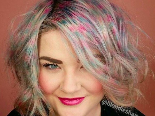 Confetti hair: Το νέο .... χαρούμενο trend για τα μαλλιά!