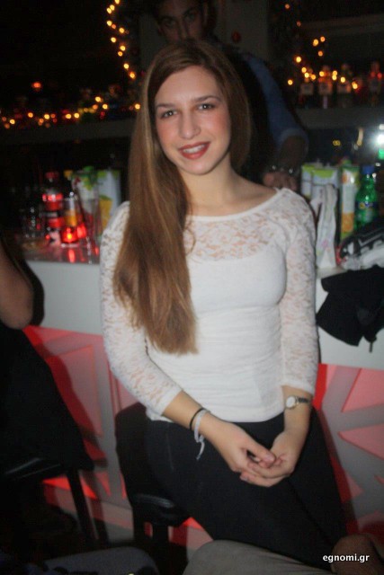 Το κορίτσι με την αγγελική ομορφιά