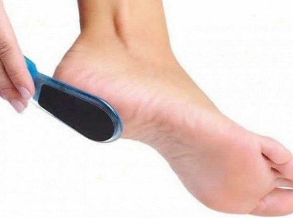 Έτσι θα γλιτώσετε το τρίψιμο με τις ώρες στις φτέρνες σας!