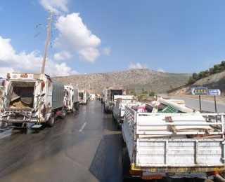 Oυρά απορριματοφόρων στο XYTA