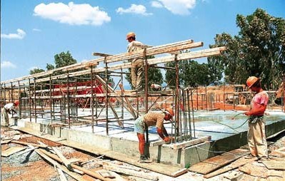 Απεργούν την Πρωτομαγιά οι οικοδόμοι της Αιδηψού