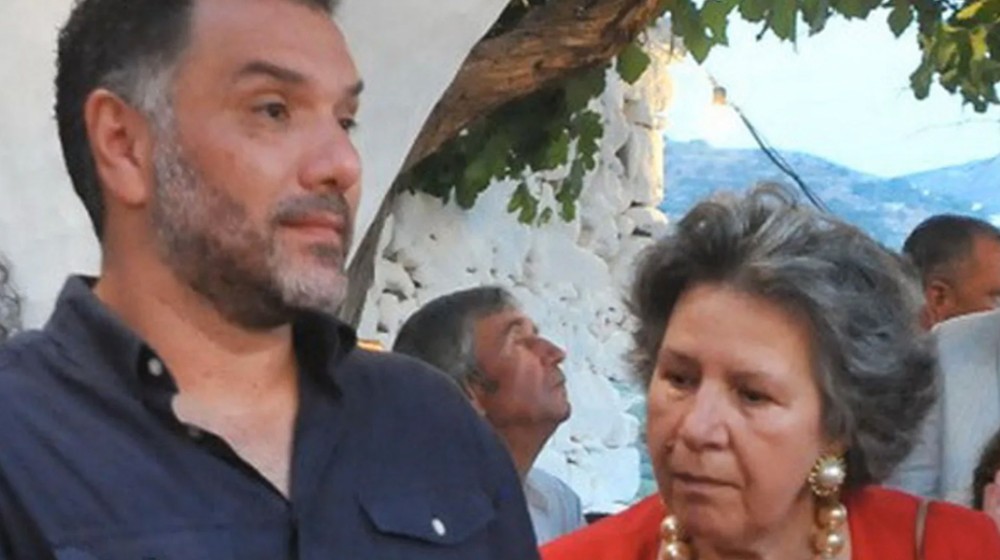 Γρηγόρης Αρναούτογλου: Πέθανε η μητέρα του - Το συγκινητικό αντίο