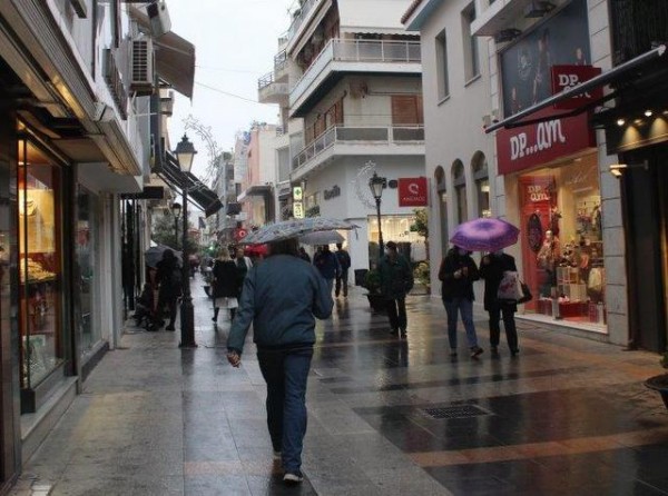 ΧΑΛΚΙΔΑ: Black Friday με ... μαυρίλα στο ουρανό και στις ψυχές των εμπόρων