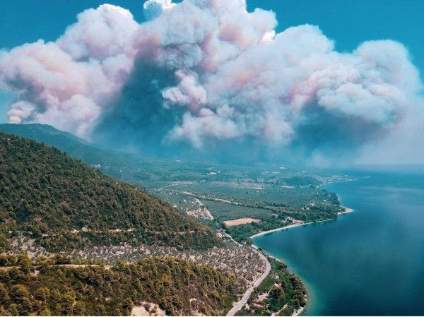 ΦΩΤΙΑ ΕΥΒΟΙΑ: Μαίνεται το μέτωπο στο Κανδήλι - Ακόμη μία εφιαλτική νύχτα