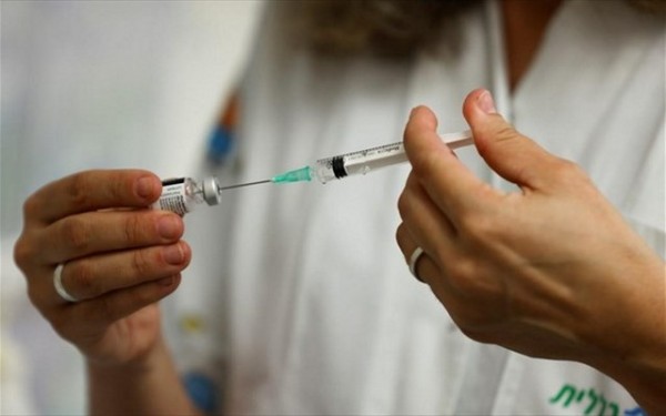 ΚΟΡΩΝΟΪΟΣ-ΕΜΒΟΛΙΟ: Σε ποιους πολίτες άνω των 60 ετών θα επιστραφούν τα πρόστιμα