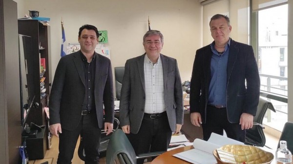 Ο Μπαράκος στο Υπουργείο Περιβάλλοντος και Ενέργειας για τους Βιολογικούς Αλιβερίου και Κύμης