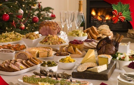 Ρεβεγιόν πρωτοχρονιάς στο σπίτι λόγω κρίσης