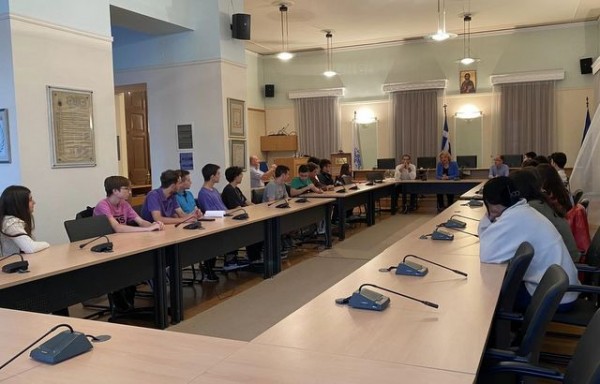 ΧΑΛΚΙΔΑ: Συνεδριάζει το Δημοτικό Συμβούλιο Εφήβων του Δήμου Χαλκιδέων