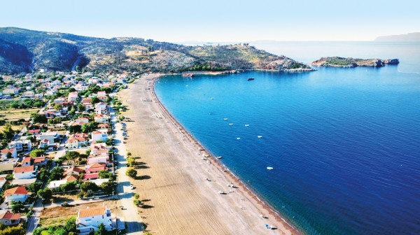 ΑΧΛΑΔΙ: Μπαίνουν ξανά στη θάλασσα ψαράδες και σκάφη