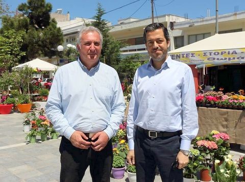 Ανθοκομική έκθεση στην πλατεία της Ιστιαίας