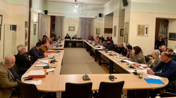 ΔΗΜΟΤΙΚΟ ΣΥΜΒΟΥΛΙΟ ΧΑΛΚΙΔΑΣ: Αύξηση 40% στα τέλη καθαριότητας και φωτισμού