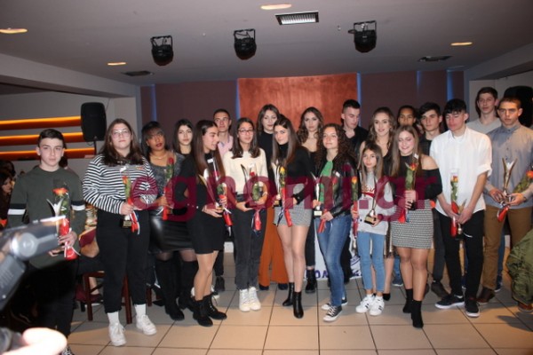 Γ.Σ. ΝΕΑΠΟΛΗΣ ΧΑΛΚΙΔΑΣ: Βραβεύτηκαν τα ταλεντάκια