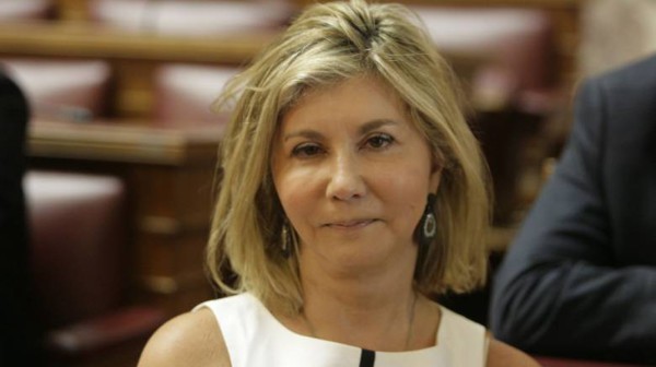 Στο Αυτόφωρο ο δημοσιογράφος του Βόλου που εκβίασε την Ζέττα Μακρή και συνελήφθη με προσημειωμένα χαρτονομίσματα