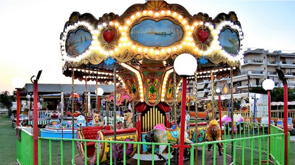 ΔΗΜΟΣ ΧΑΛΚΙΔΕΩΝ: Παράνομη η λειτουργία του Λούνα - Παρκ στο Λευκαντί - Έχει γίνει και μήνυση στον ιδιοκτήτη