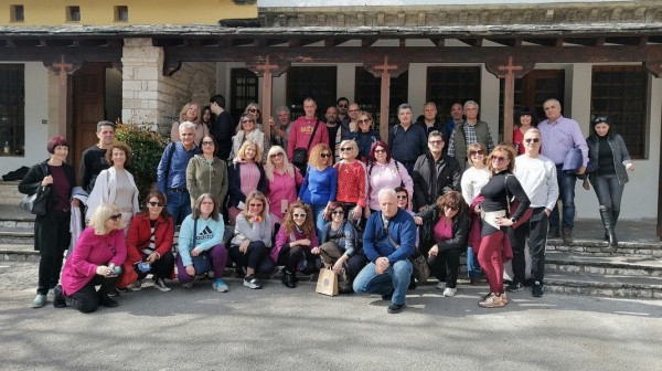 Πεζοπορία στο φαράγγι της Αγγάλης