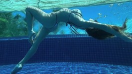 Η Σίντεϊ Σουίνι έμεινε με τα εσώρουχα