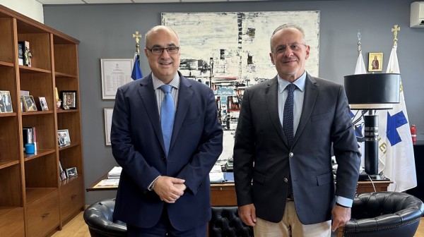 ΖΕΜΠΙΛΗΣ: Σε ειδική τελετή υπογράφεται η παραχώρηση του πρώην Ειρηνοδικείου Αλιβερίου στο Δήμο