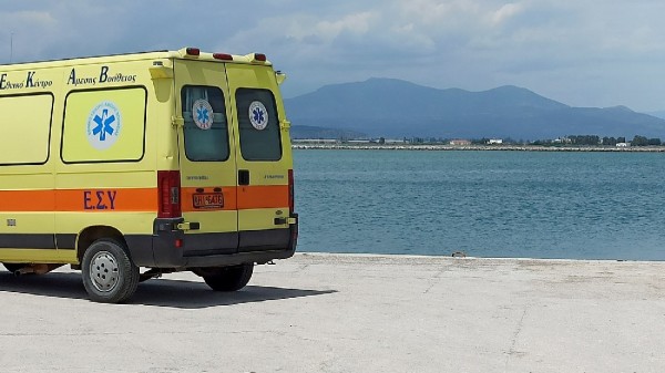ΣΚΥΡΟΣ: 65χρονος μεταφέρθηκε επειγόντως στην Κύμη με τουριστικό σκάφος