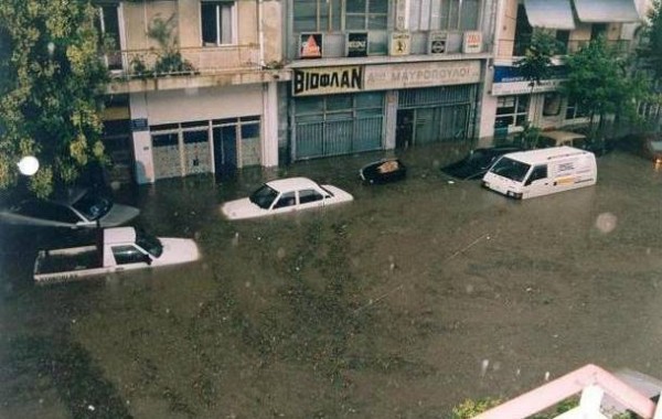 Κρατική αρωγή και άτοκο δάνειο σε πλημμυροπαθείς της Στερεάς Ελλάδας