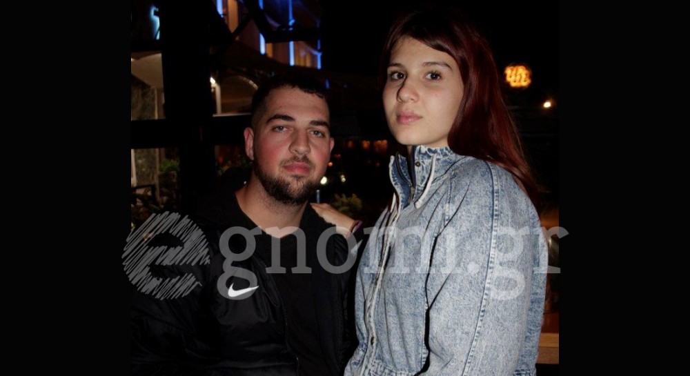 Χαλαρώνουν κάνοντας βόλτες στην παραλία!