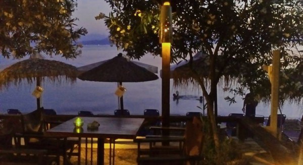 Χαλάρωσε στην ...Όαση των Ροβιών από το πρωί μέχρι το βράδυ!