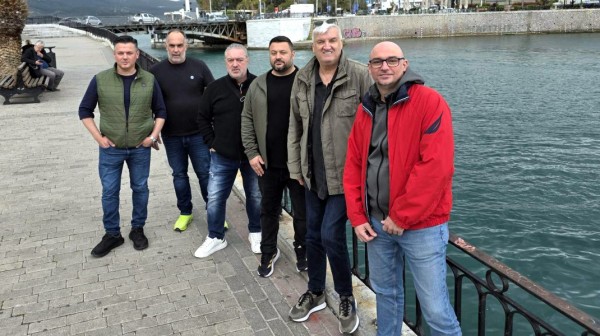 ΧΑΛΚΙΔΑ: Το νέο Δ.Σ του Σωματείου Καταστηματαρχών Εστίασης, Αναψυχής και Ψυχαγωγίας Εύβοιας