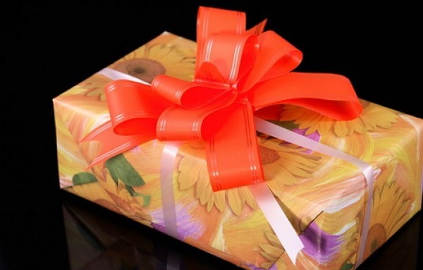 Γιορτή με χορωδία, δώρα, γλυκά και ζεστό κακάο