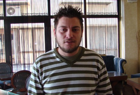 Μοιάζουν με ανέκδοτο οι ευχές της Νομαρχιακής Επιτροπής του ΠΑΣΟΚ