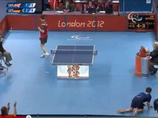 Τι έκανε ρε ο παίχτης; (video)