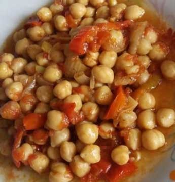 Ρεβύθια στο φούρνο με πιπεριές