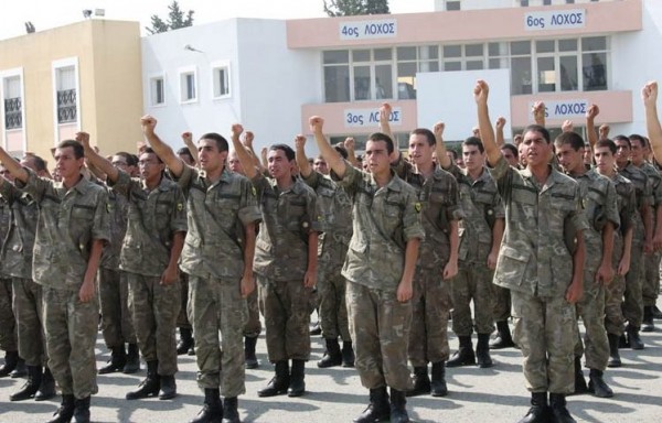 Στρατιώτες στα σχολεία θα κάνουν μάθημα στα παιδιά