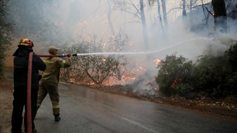 ΕΥΒΟΙΑ: Άρπαξε φωτιά και στην περιοχή της Ριτσώνας