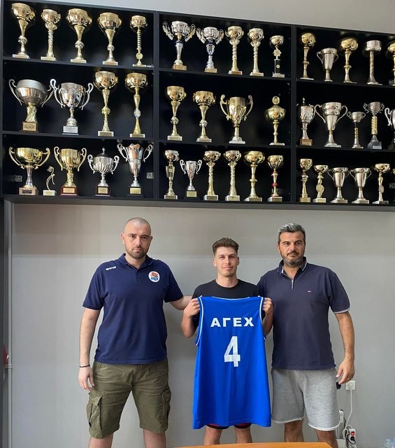 Η ΑΓΕΧ απέκτησε τον Σταμάτη Καζάνα