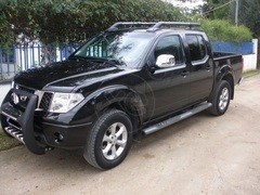 Μπούκαραν σε σπίτι και έφυγαν με πανάκριβο αγροτικό