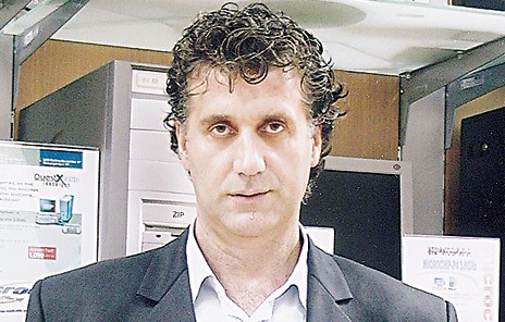 Τον ...κράτησαν!