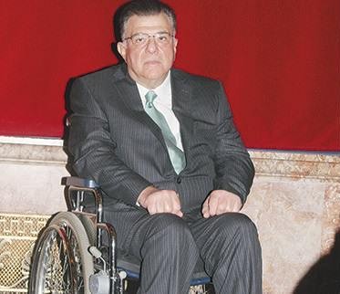 ΚΑΤΑΓΓΕΛΙΑ: Ο Εμφιετζόγλου πήγε στο Πατριαρχείο, αλλά ξέχασε τους εργαζόμενους