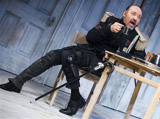 Κέβιν Σπέισι και Σαμ Μέντες στην Επίδαυρο