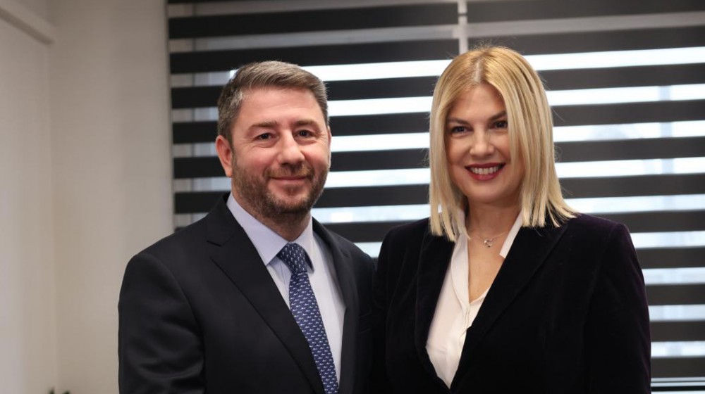 Η Ράνια Θρασκιά και επίσημα στο ΠΑΣΟΚ!