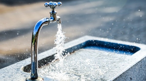 Μαγνησία: Εισαγγελική παρέμβαση και κλειστά σχολεία μετά τα κρούσματα γαστρεντερίτιδας από σαλμονέλα στο νερό