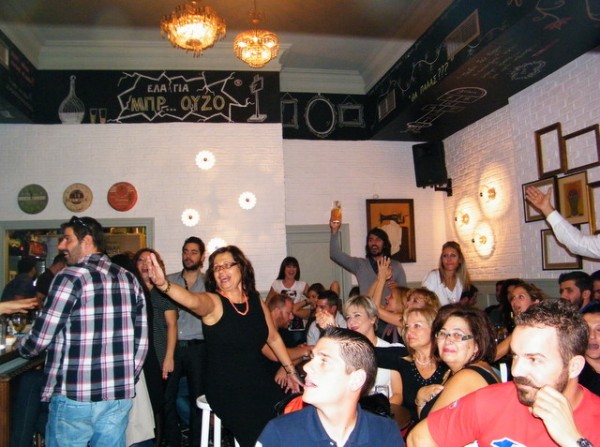 Ραντεβού στο Παγκάκι: Χριστουγεννιάτικο ρεβεγιόν με την Κατερίνα Κούκα