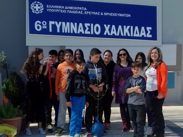 Μαθητές του 17ου Δημοτικού Χαλκίδας ξεναγήθηκαν στα μονοπάτια του 6ου Γυμνασίου