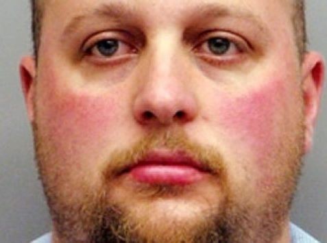 Αποκεφάλισε το παιδί του!